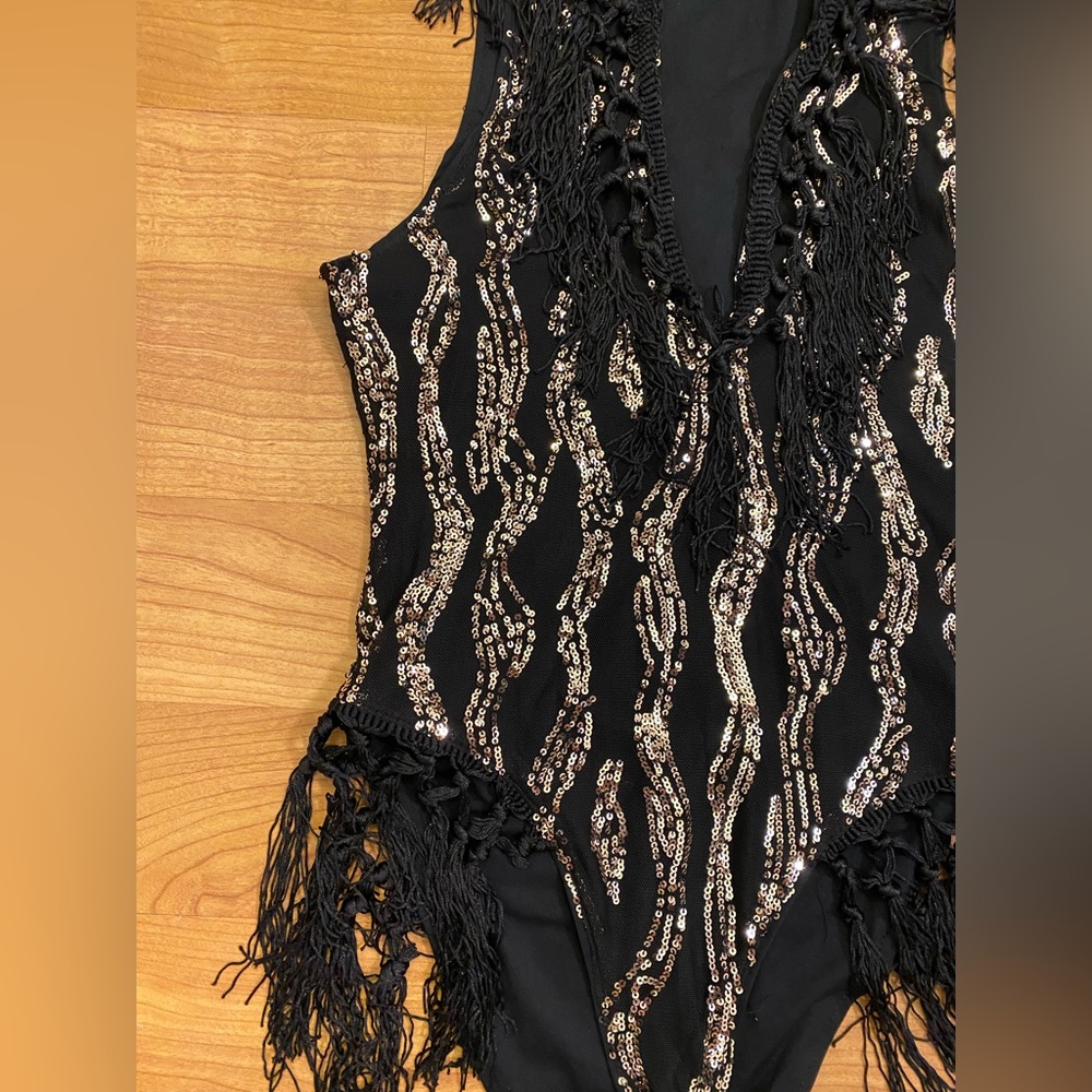 Black & Gold Sequin Shimmy Festival Bodysuit - Picture 8 of 11